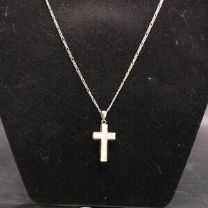 Sterling Silver .925 20" Necklace and Cross Pendant